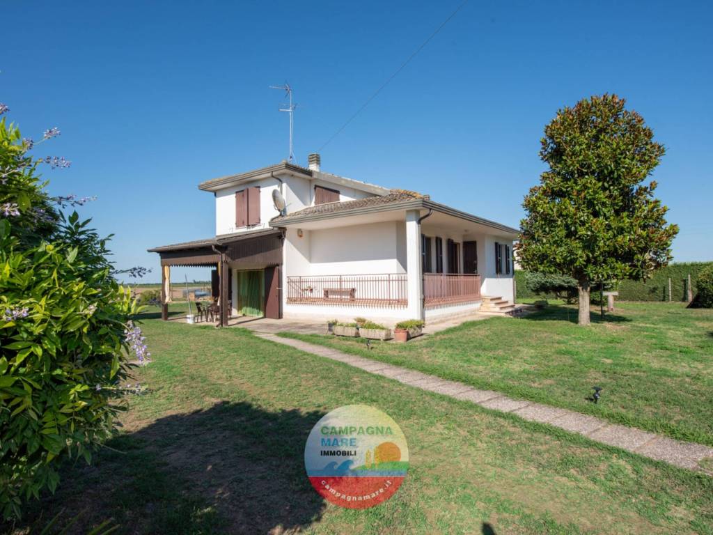 Villa a Codigoro in Via Pomposa Centro - Foto 2