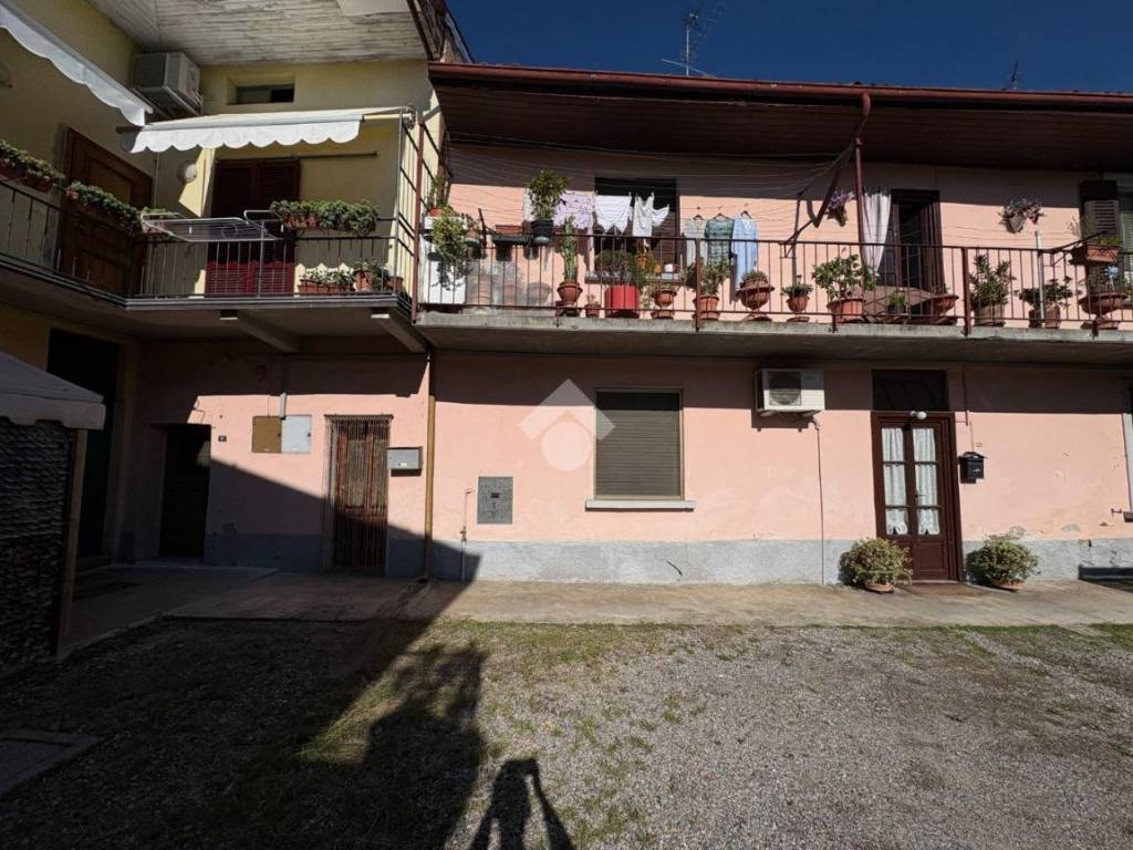 Appartamento a Adro in Via Fratelli Cairoli, 12 - Foto 2