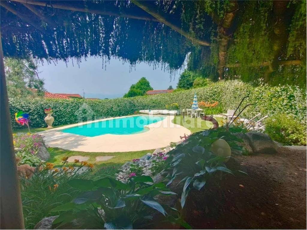 Villa a Besozzo in Via Monte Grappa - Foto 5