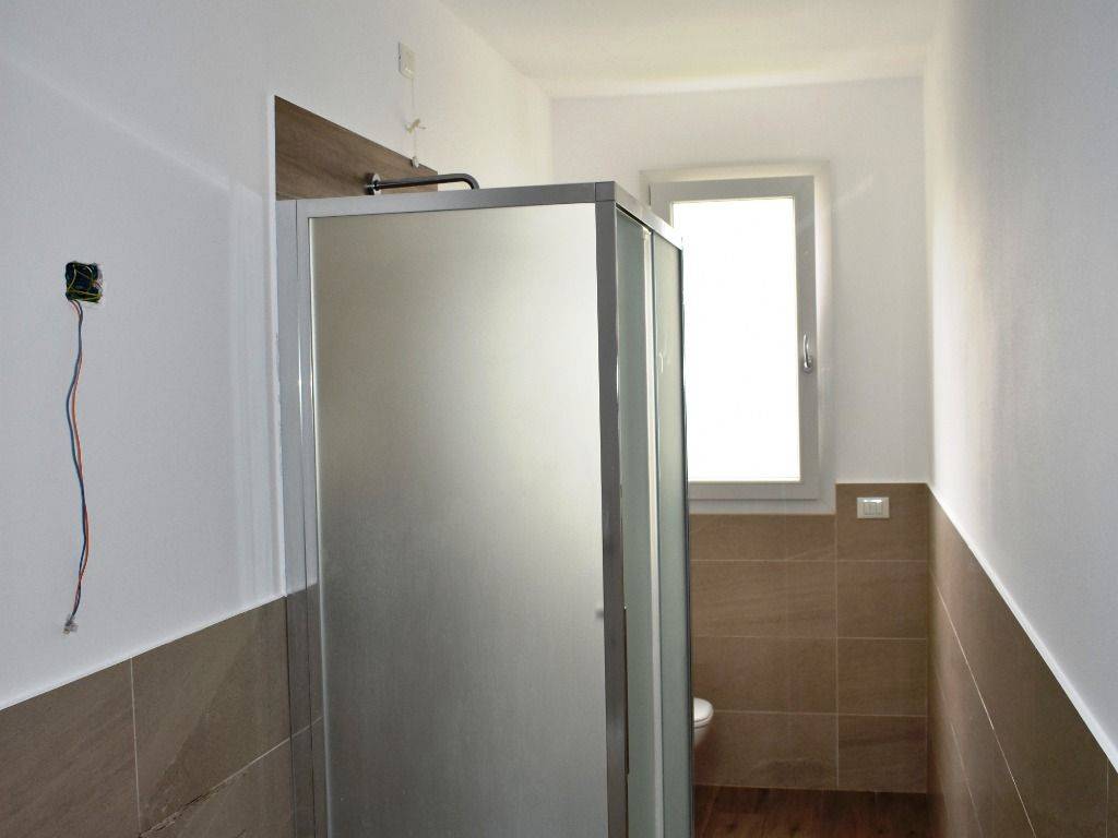 Appartamento a Carugo in Via Giuseppe Parini, 38 - Foto 5