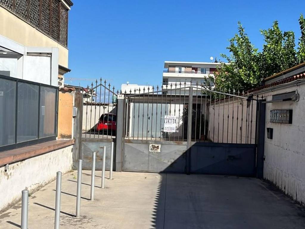 Box / garage a Lusciano in Viale della Libertà - Foto 3