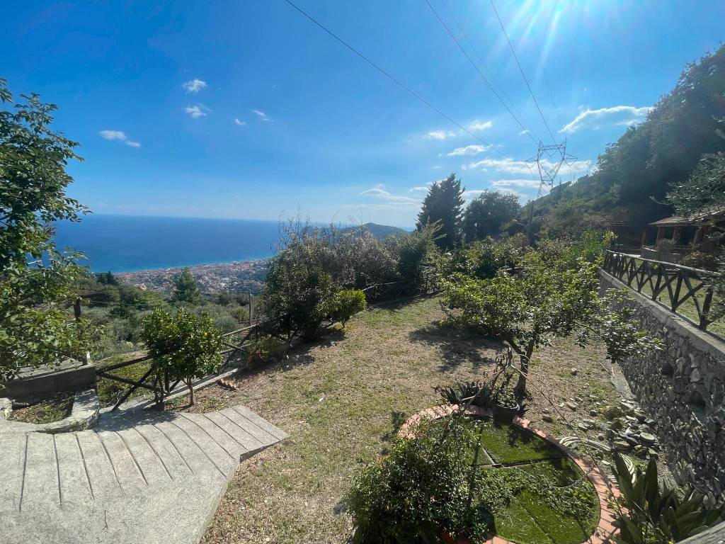 Villa a Alassio in Via Vegliasco Celesia - Foto 2