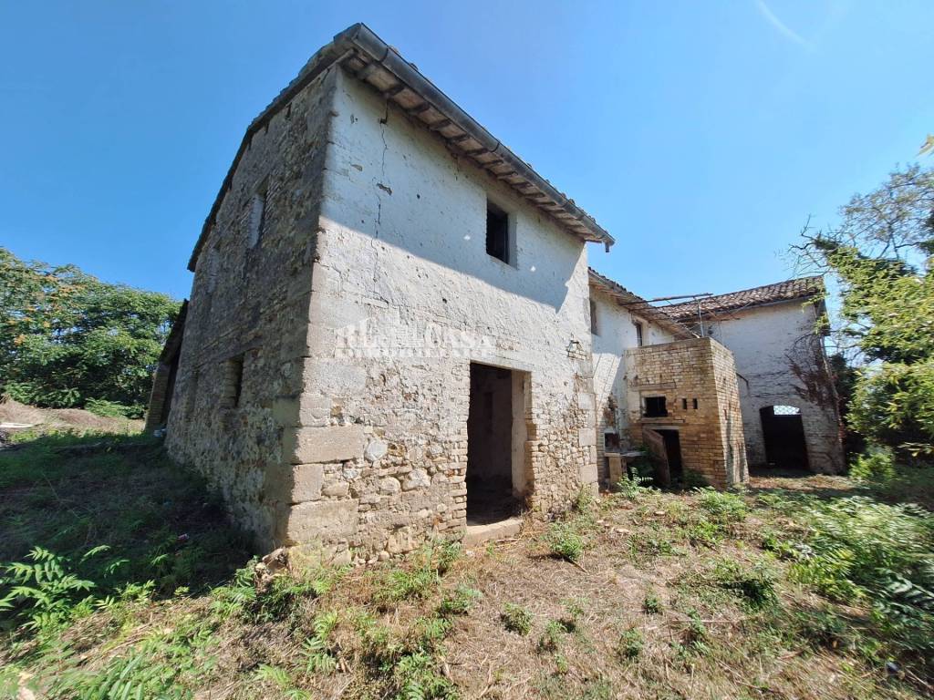 Rustico / casale a Monteprandone in contrada macigne - Foto 3