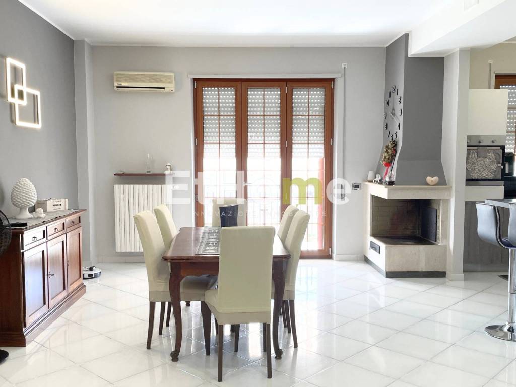 Appartamento a Andria in Via Carlo Caneva, 39 - Foto 4