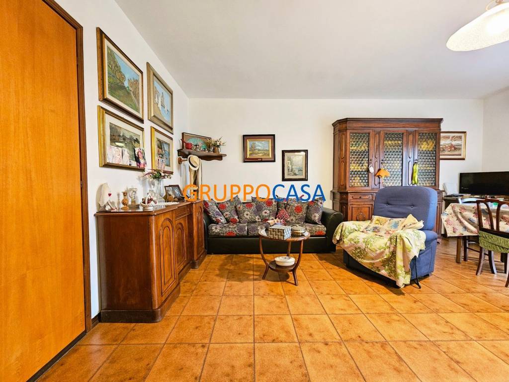 Appartamento a Pescia in Via Leopoldo Galeotti - Foto 3