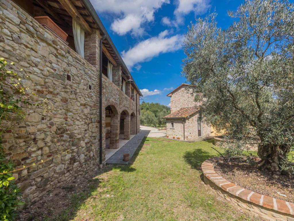 Villa a Anghiari in Strada Provinciale di Caprese Michelangelo - Foto 3