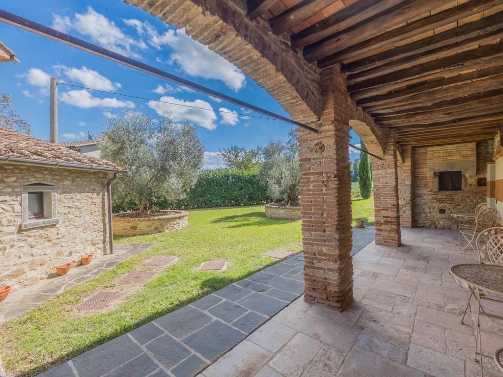 Villa a Anghiari in Strada Provinciale di Caprese Michelangelo - Foto 5