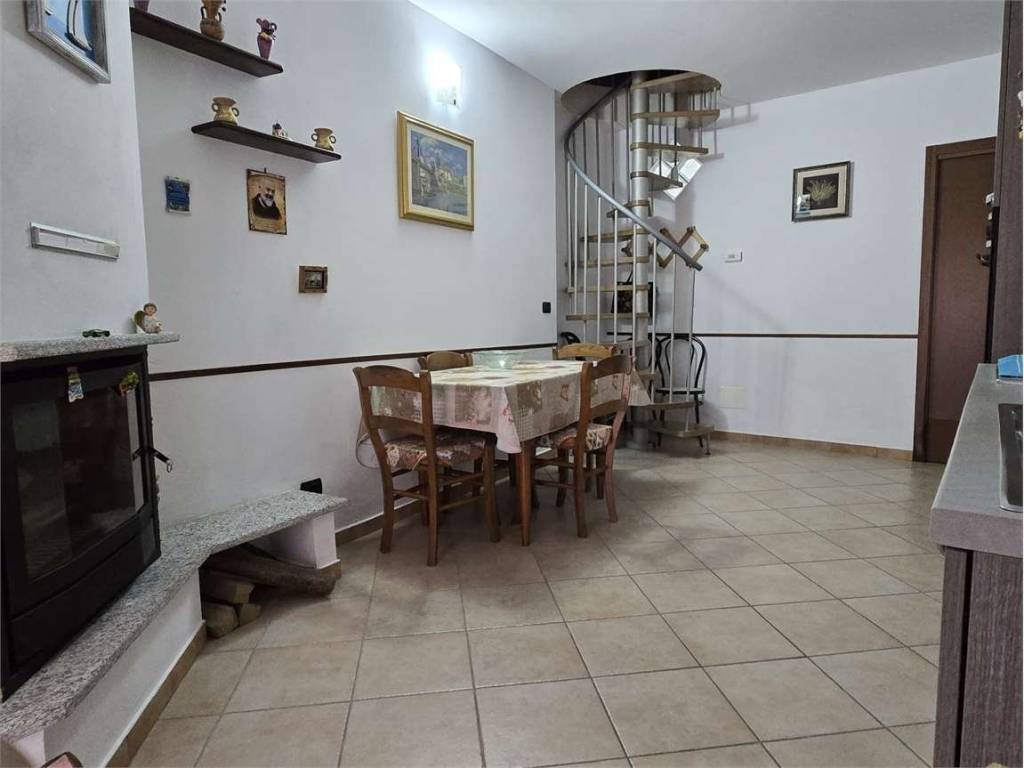 Appartamento a Verbania in Via Ruga - Foto 2