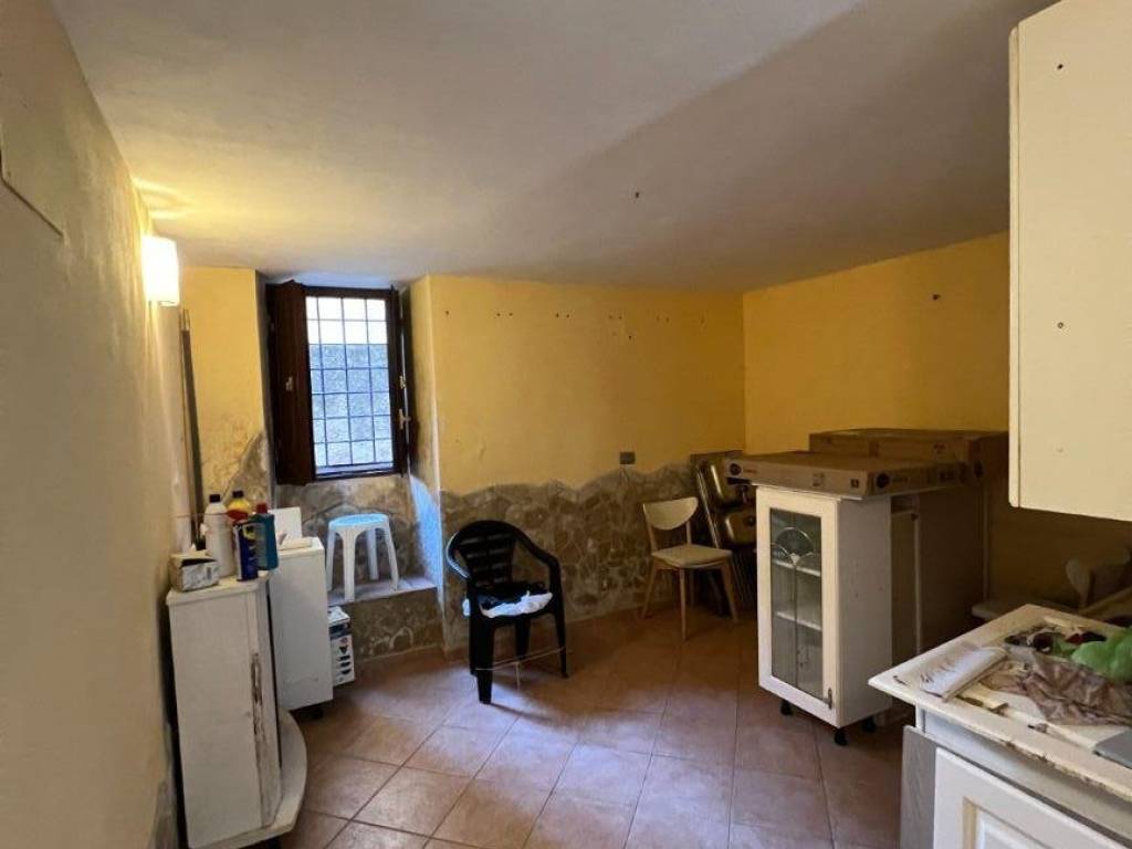 Appartamento a Tivoli in Via Fratelli Bandiera, 10 - Foto 2