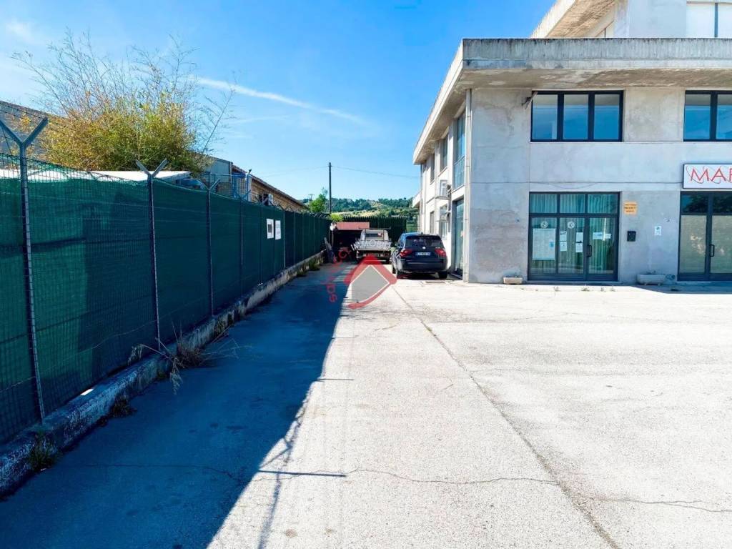 Palazzo / stabile a Macerata - Foto 2