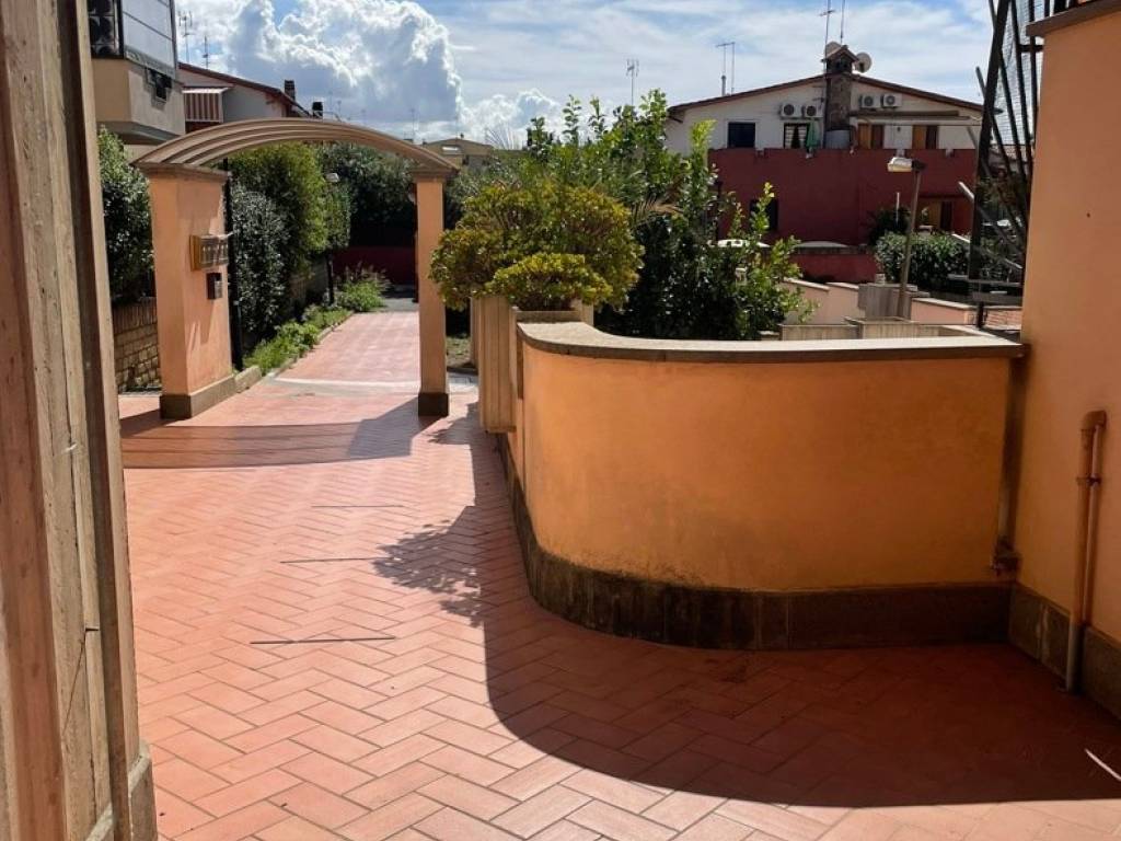 Appartamento a Cerveteri in VIA MADONNA DEI CANNETI, 52/B - Foto 2