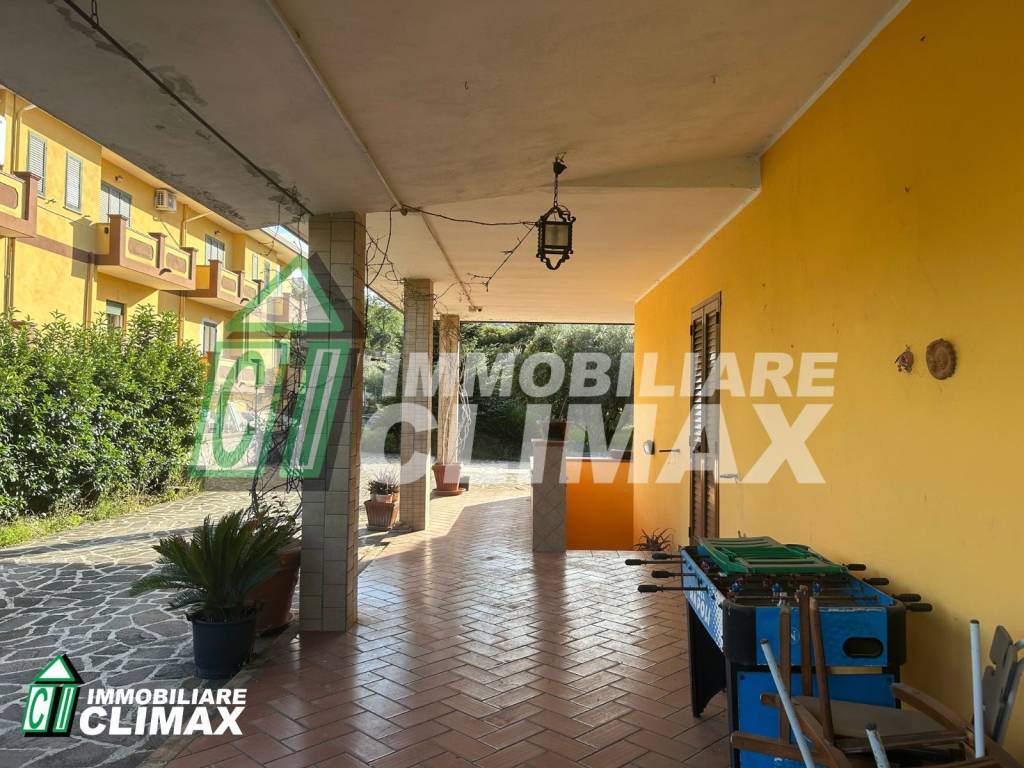 Appartamento a Castel morrone in Via Scese Lunghe, 12 - Foto 4