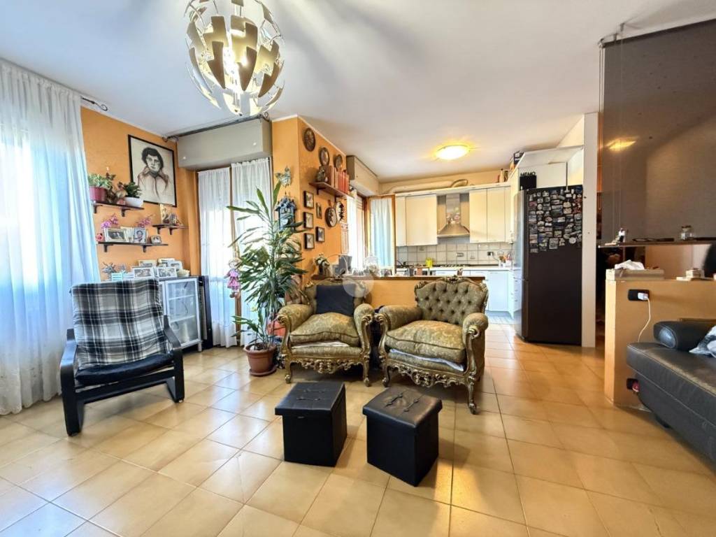 Appartamento a Scanzorosciate in Via A. de Gasperi, 12 - Foto 3