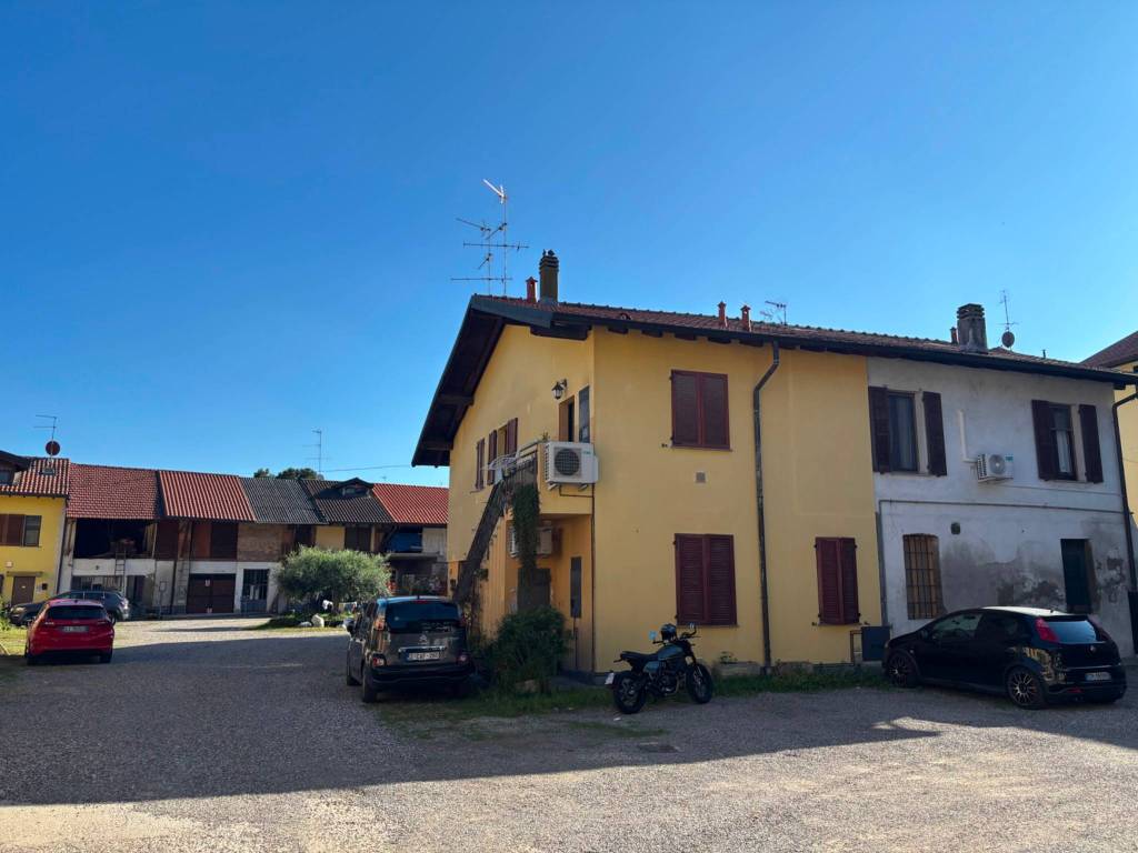 Appartamento a Cornaredo in Piazza Cascina Croce, 24 - Foto 1