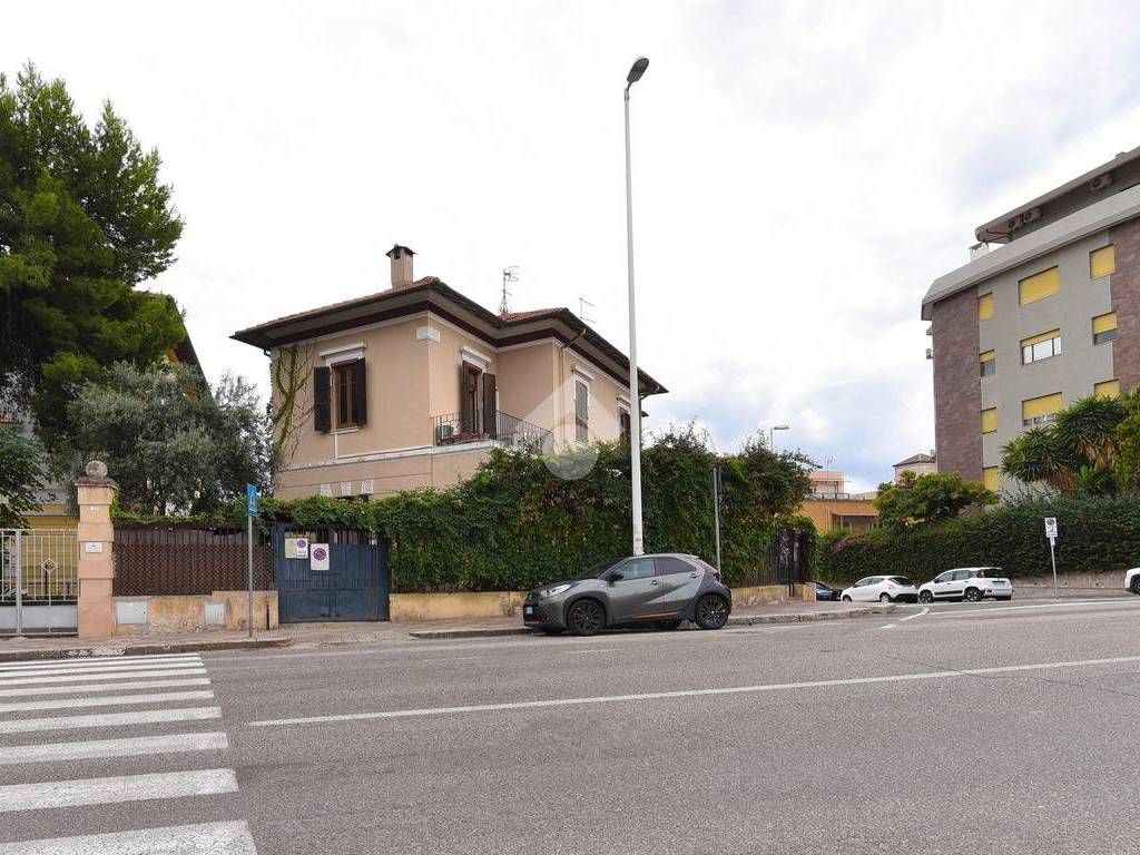 Villa a Cagliari in Via Firenze, 15 - Foto 2