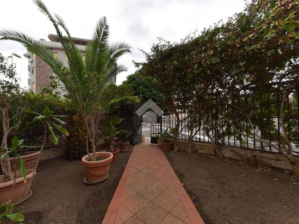 Villa a Cagliari in Via Firenze, 15 - Foto 3