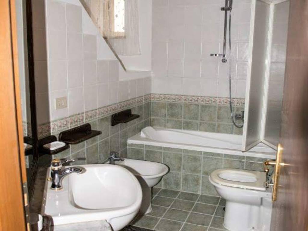 Appartamento a Gaeta in Via dell'Indipendenza - Foto 4