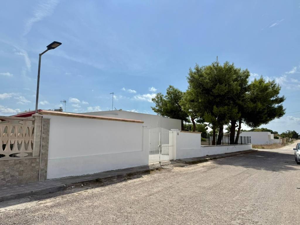 Villa a Porto cesareo in Via Torre Colimena, 48 - Foto 2