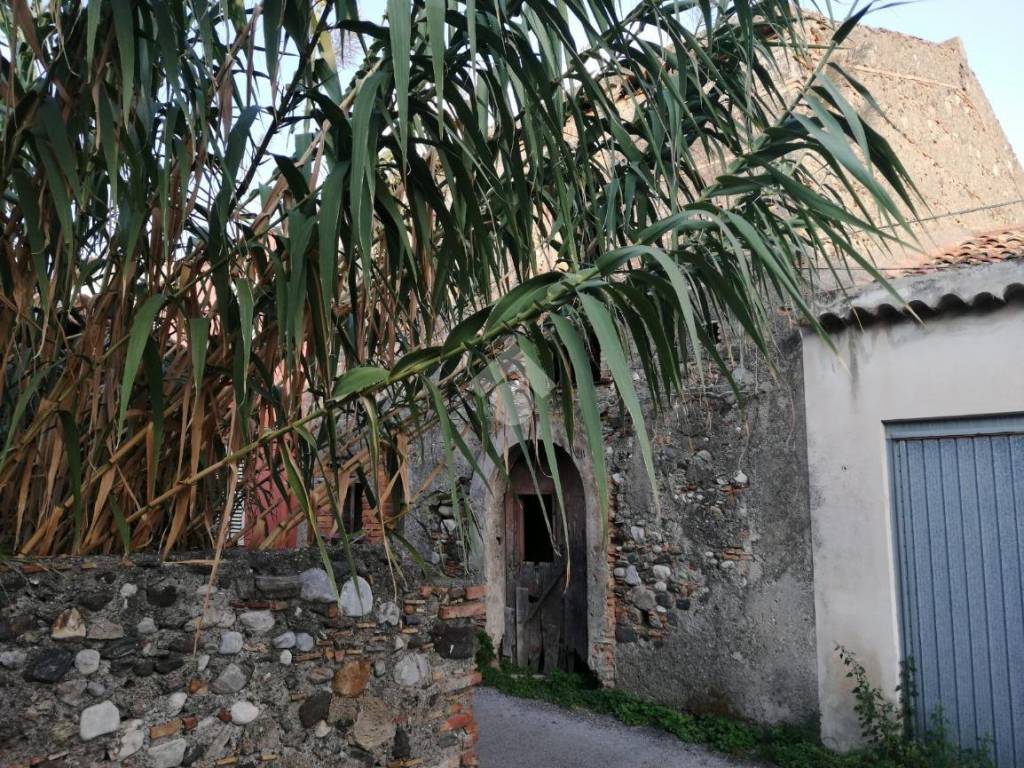 Casa indipendente a Milazzo in Via Garrisi, 110 - Foto 3