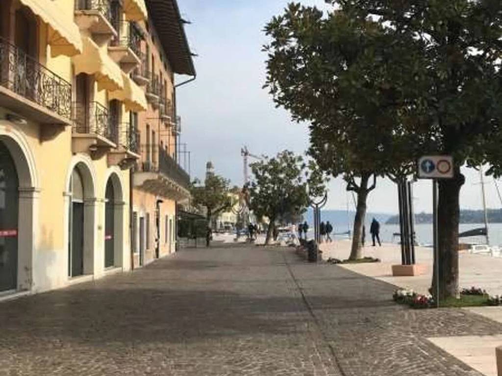 Appartamento a Salò in Lungolago Zanardelli No Number - Foto 2