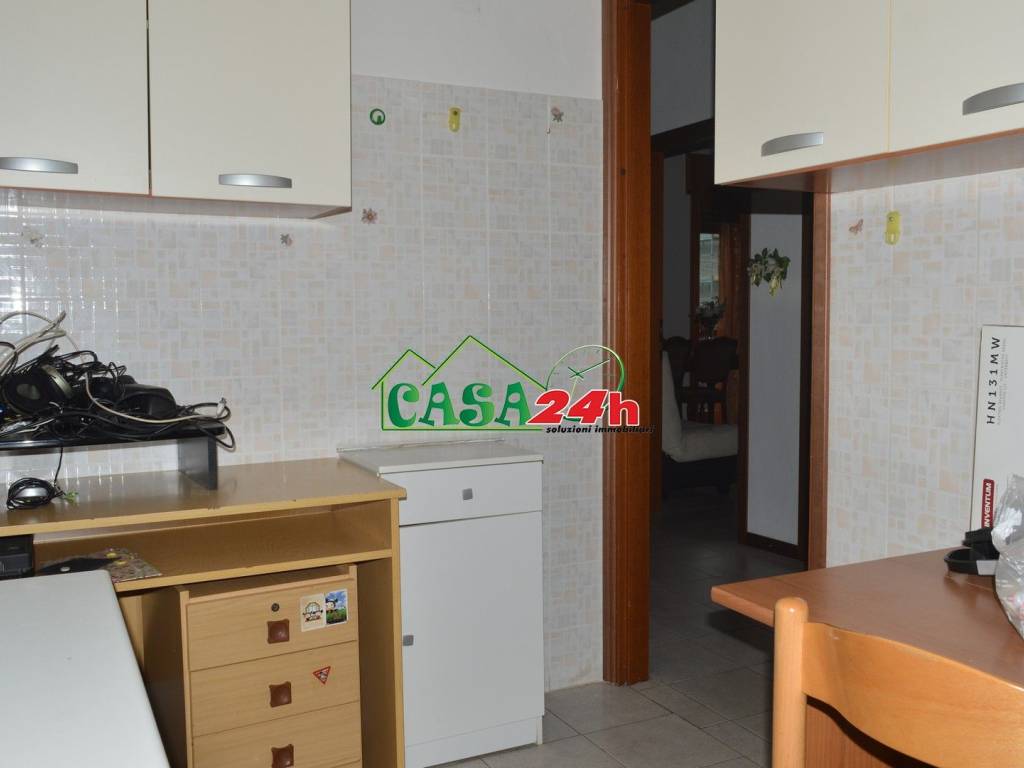 Appartamento a Saronno in Via Galileo Galilei - Foto 4