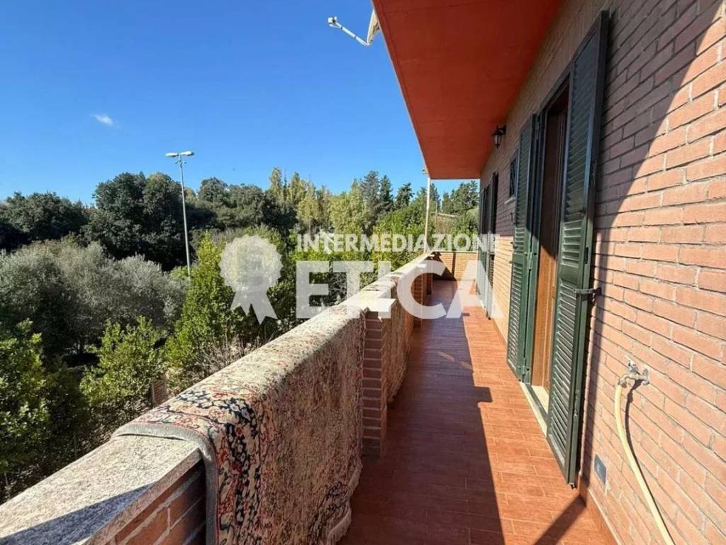 Villa a Aprilia in Via Fortore, 21 - Foto 3