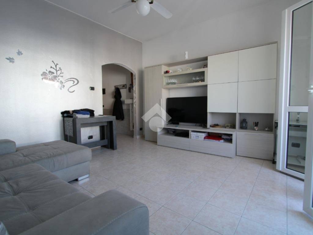 Appartamento a Bareggio in Via Varese, 24 - Foto 4