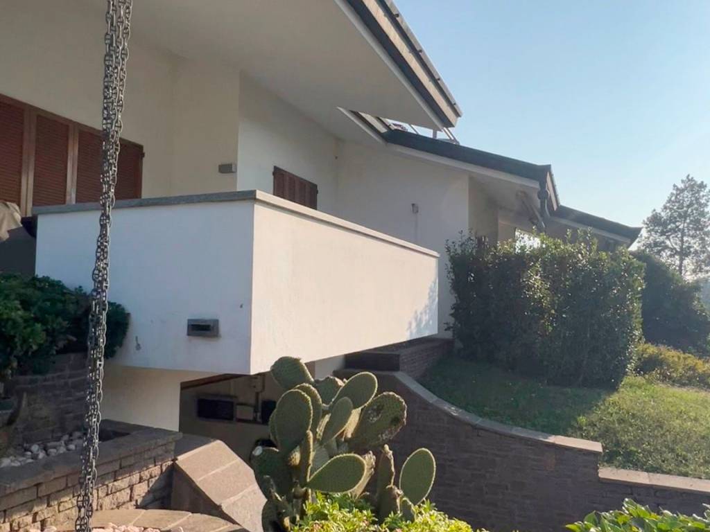 Villa a Inverigo in Via San Primo, 5 - Foto 4