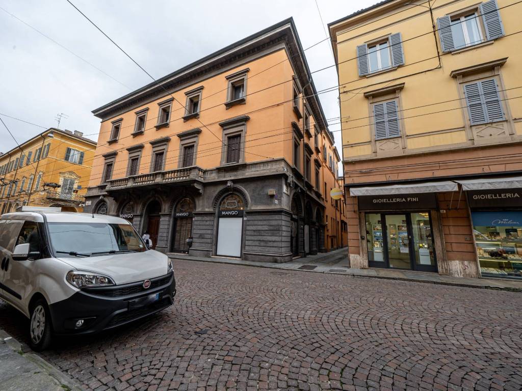 Appartamento a Modena in Via Emilia Centro, 62 - Foto 4
