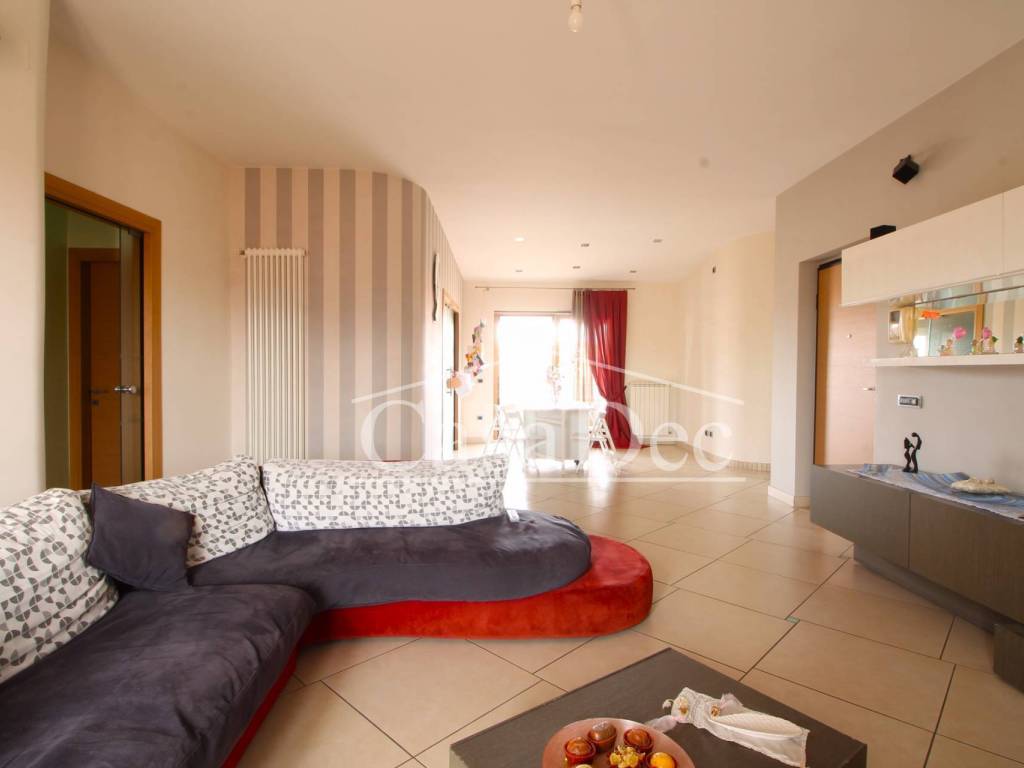 Appartamento a Lusciano in Via Giotto - Foto 3