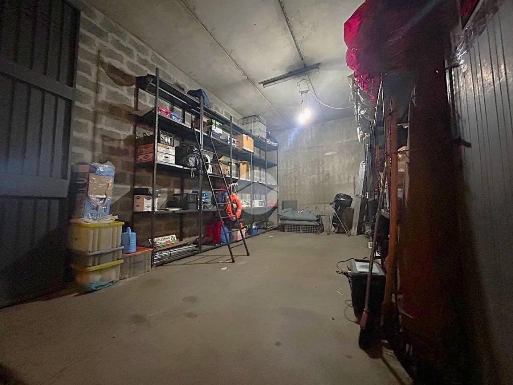 Box / garage a Sondrio in Via Maffei, 60 - Foto 2