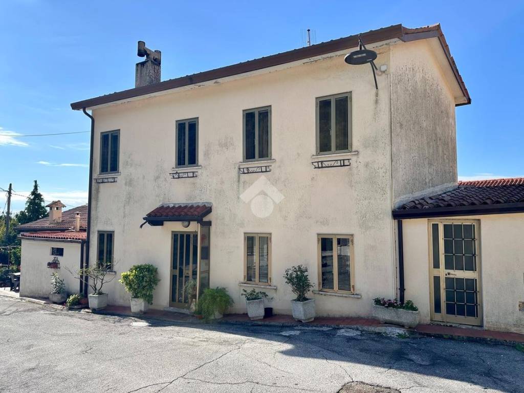 Rustico / casale a Pove del grappa in Via Bosa, 38 - Foto 2