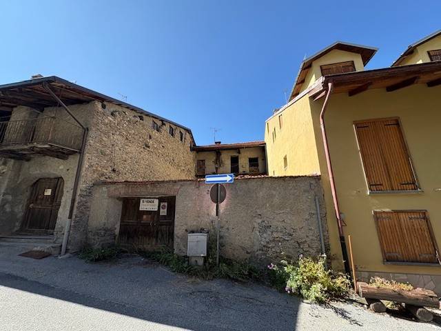 Casa indipendente a Cesana torinese in Via Roma, 55 - Foto 2