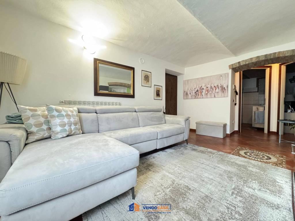 Appartamento a Castagnole delle lanze in Via Camillo Benso di Cavour, 7 - Foto 4