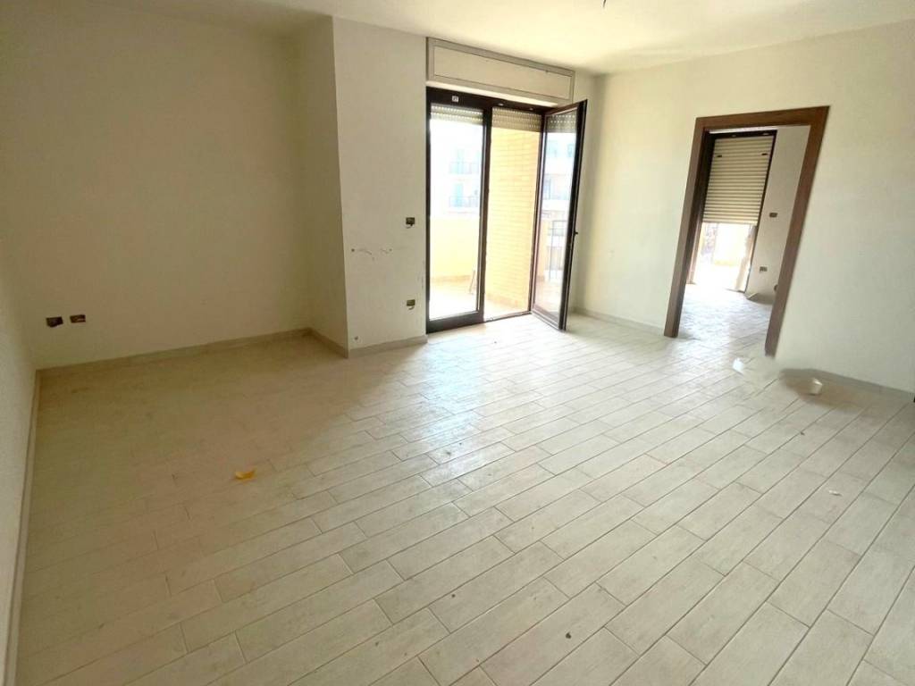 Appartamento a Manfredonia in Via Primo Levi - Foto 5