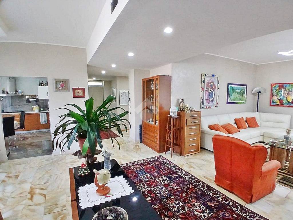 Appartamento a Sesto calende in Via angera, 75 - Foto 4
