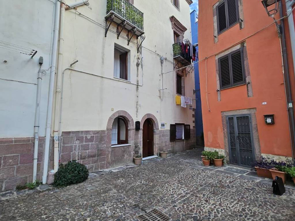 Casa indipendente a Bosa in Via Corte Intro - Foto 3