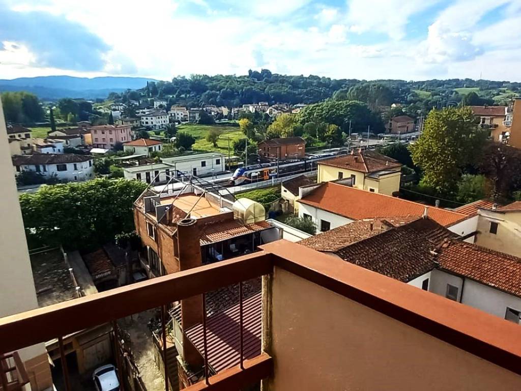Appartamento a Montevarchi in Via Ammiraglio Burzagli, 40 - Foto 3