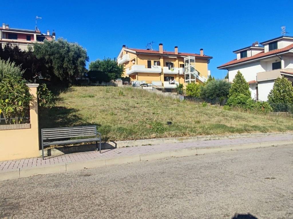 Terreno a Pineto in Via Monteverdi - Foto 3