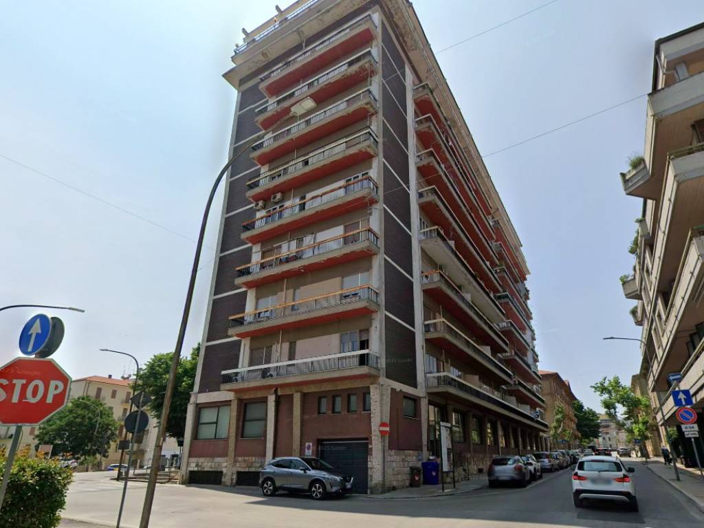 Appartamento a Lanciano in via Luigi De Crecchio, 77 - Foto 2