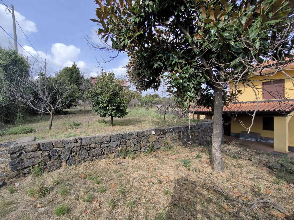 Villa a Pedara in Via della Regione - Foto 4