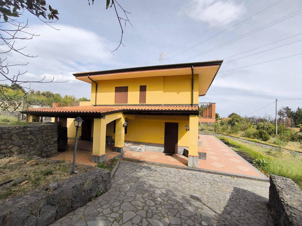 Villa a Pedara in Via della Regione - Foto 5