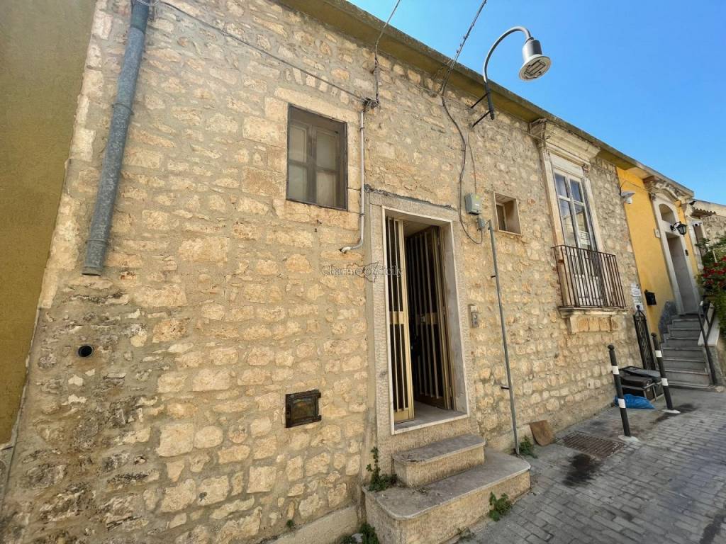 Casa indipendente a Modica in Via Lorefice - Foto 2