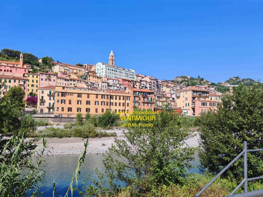 Appartamento a Ventimiglia in Via Trossarelli - Foto 5