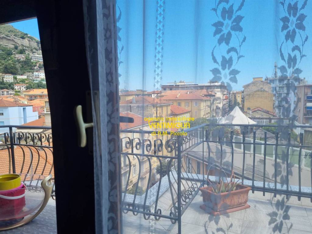 Appartamento a Ventimiglia in Via Matteotti - Foto 5