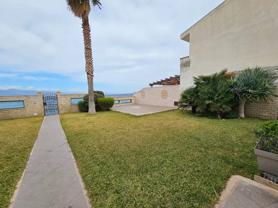 Villa a Reggio calabria in Via Longitudinale, 41 - Foto 5