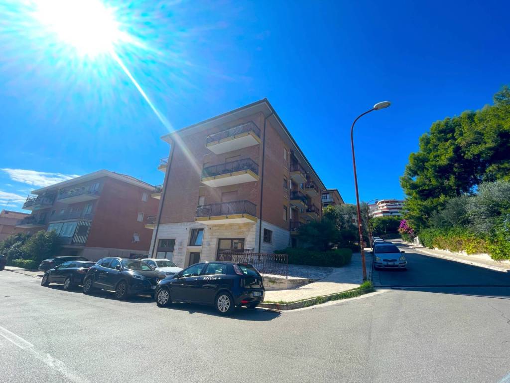 Appartamento a San benedetto del tronto in Via Padre Sigismondo Damiani, 3 - Foto 2