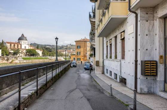 Appartamento a Verona in Lungadige Riva Battello, 4 - Foto 2