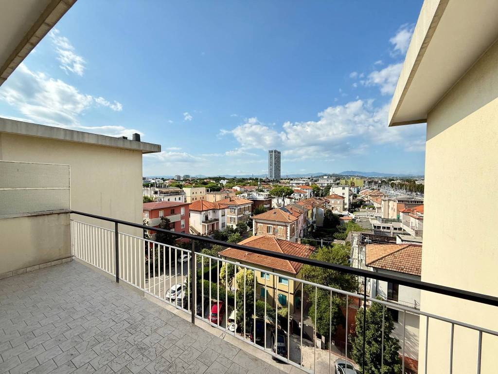 Appartamento a Rimini in Viale Ruggero Baldini, 15 - Foto 2