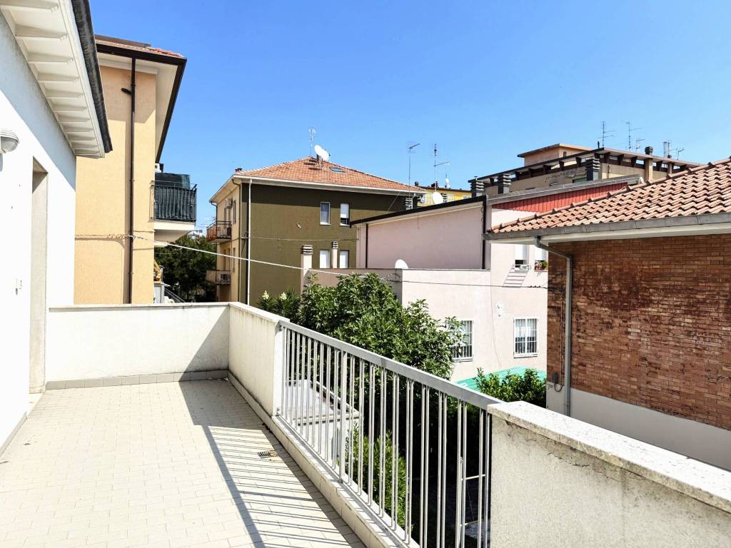 Appartamento a Rimini in Viale San Bernardo, 24 - Foto 2